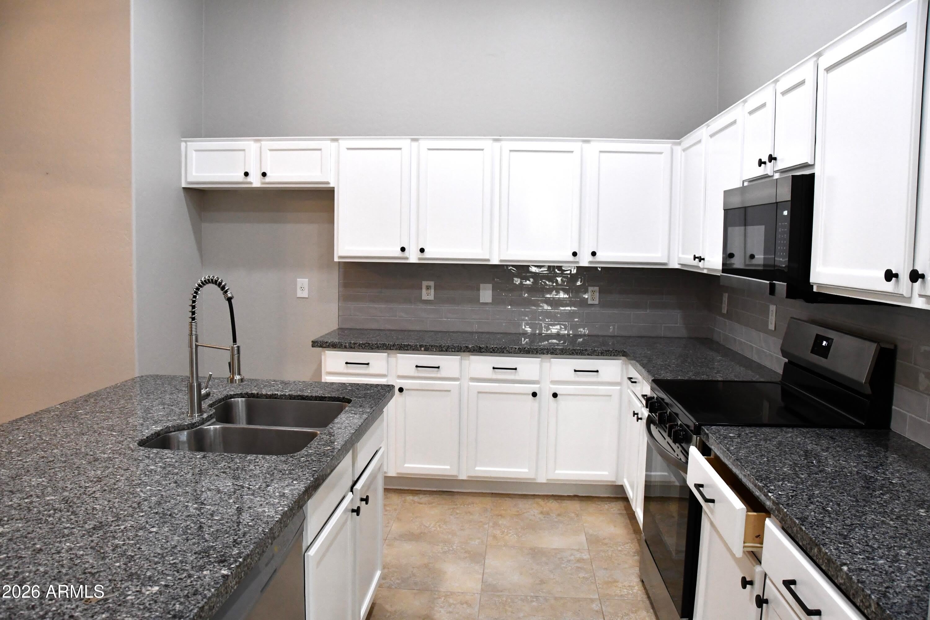 8787 W Gardenia Avenue – photo 4
