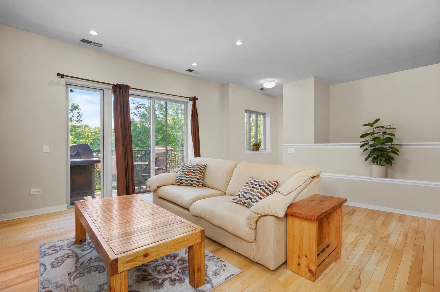 1112 W Washburne Avenue – photo 5