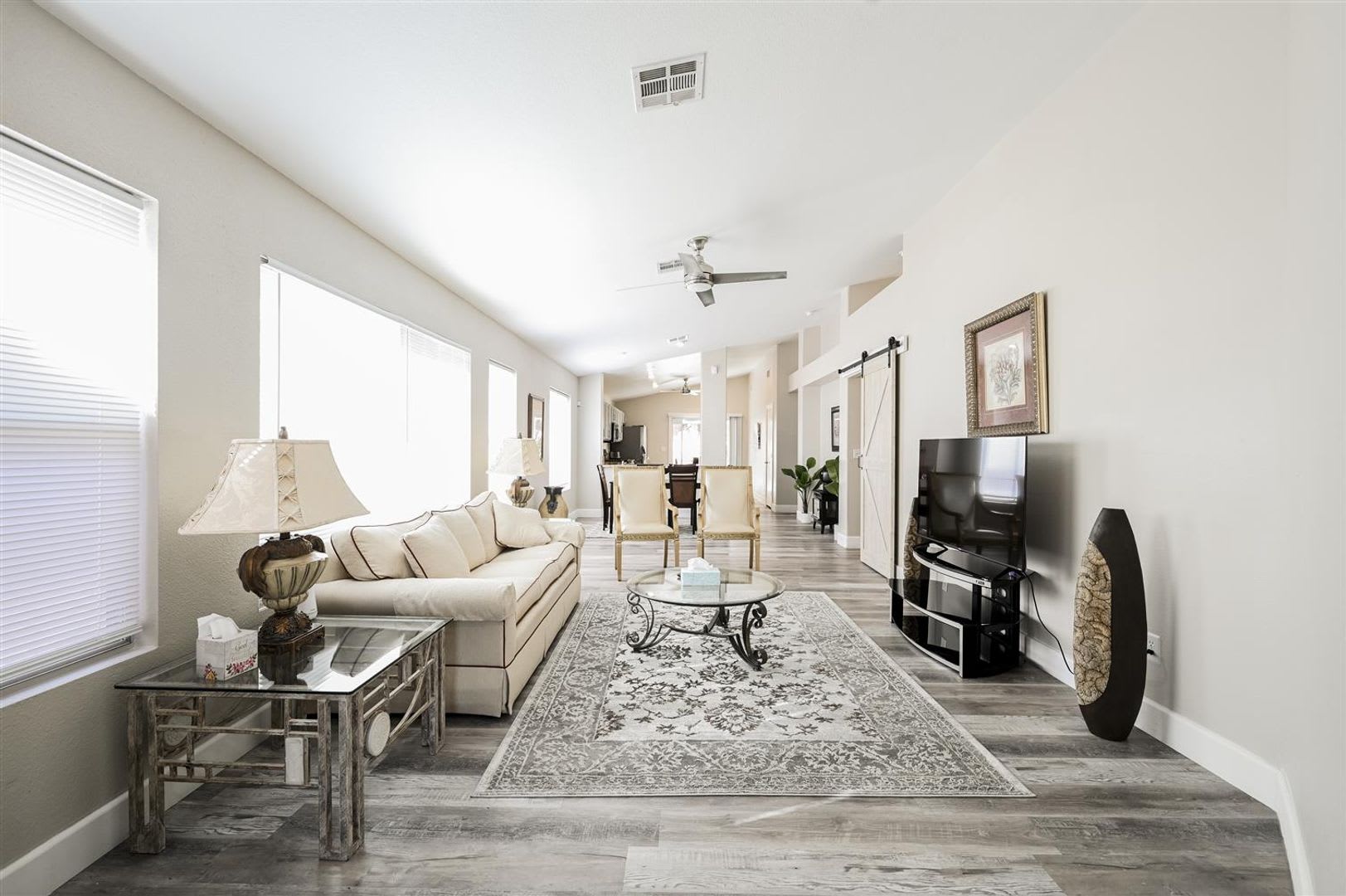 Fully Furnished – photo 2