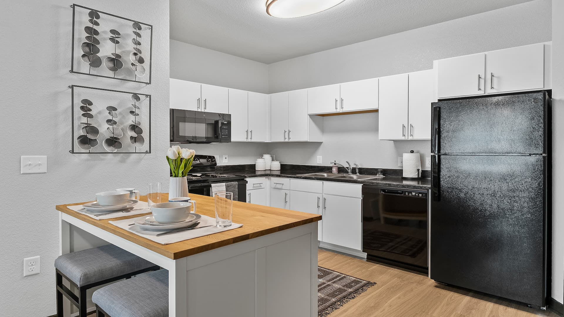 Authentix Quincy Street – photo 3