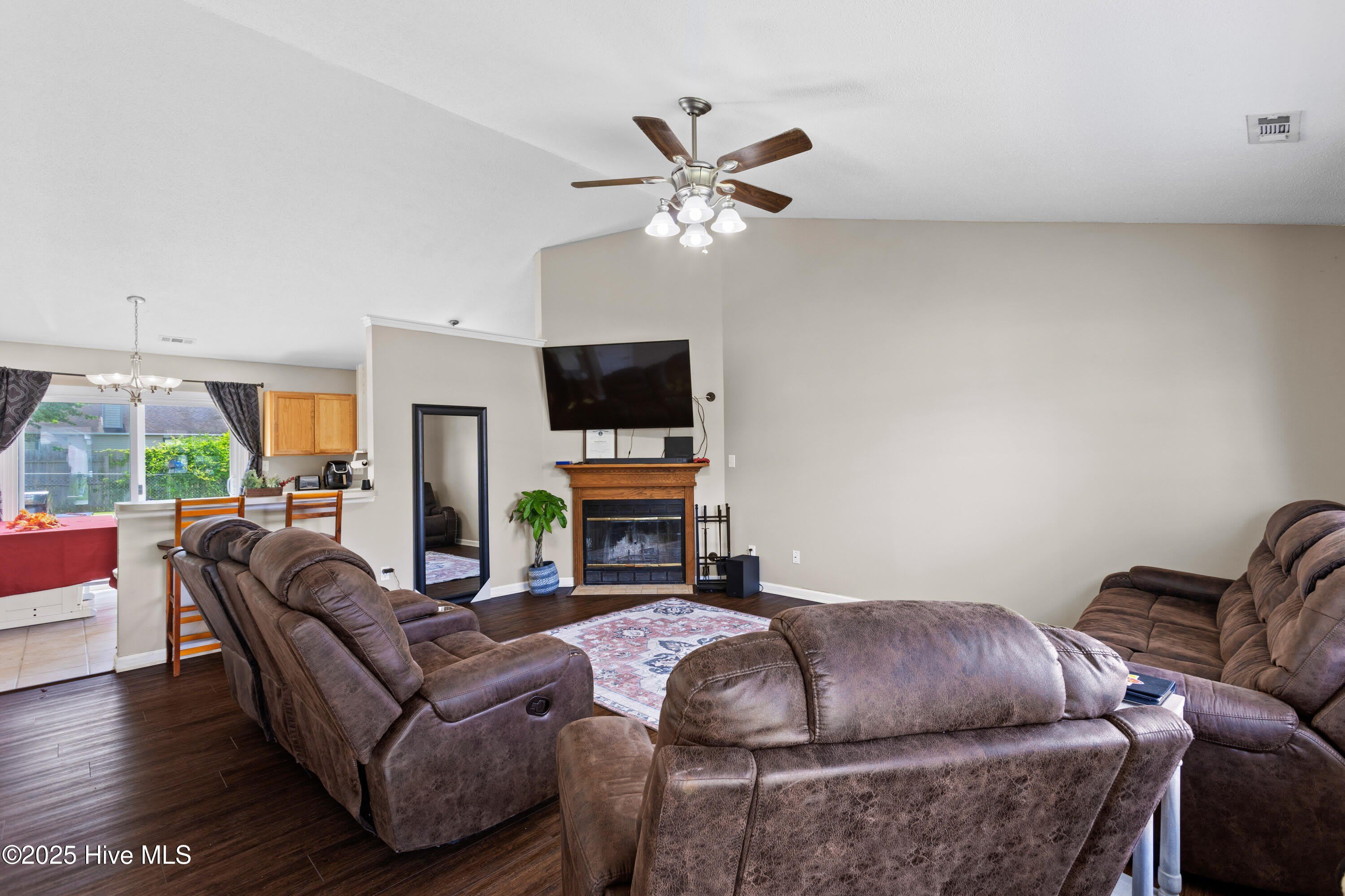 703 Covington Court – photo 4