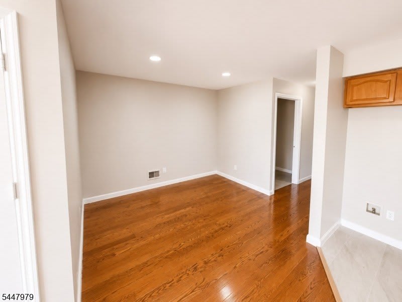 323 S Park St – photo 4