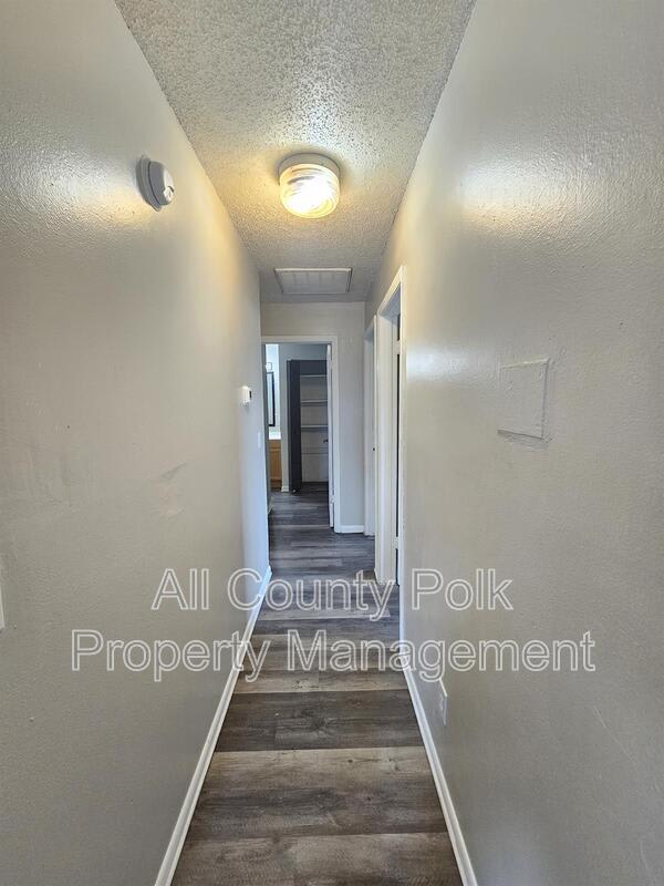 3037 Saint Paul Dr. – photo 5
