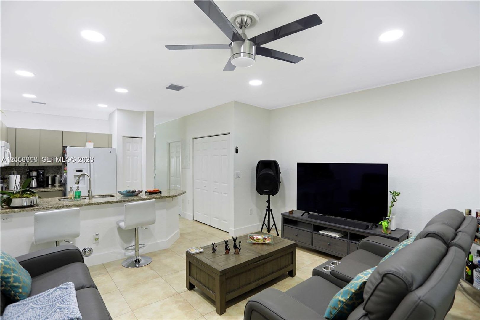 5701 Nw 114Th Court 106 Doral Fl 33178 3846 – photo 4