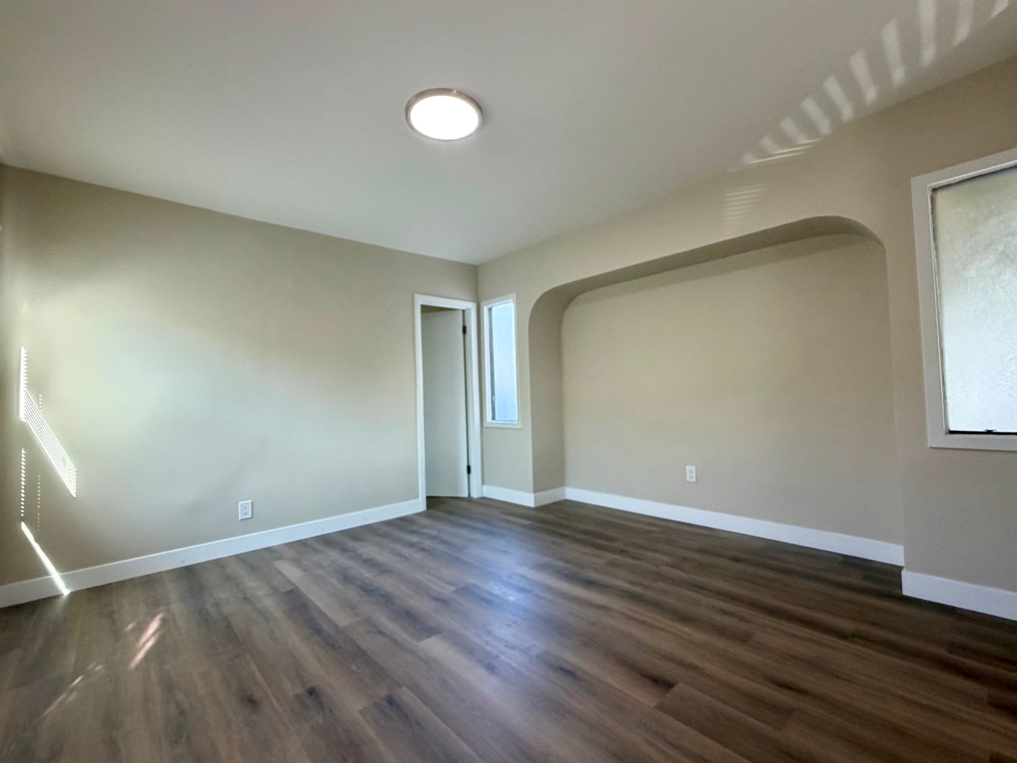 BELLA APARTMENTS: Beautiful 1 Bed – photo 4