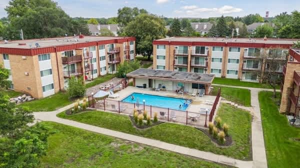 Boulder Court Apartments – photo 2