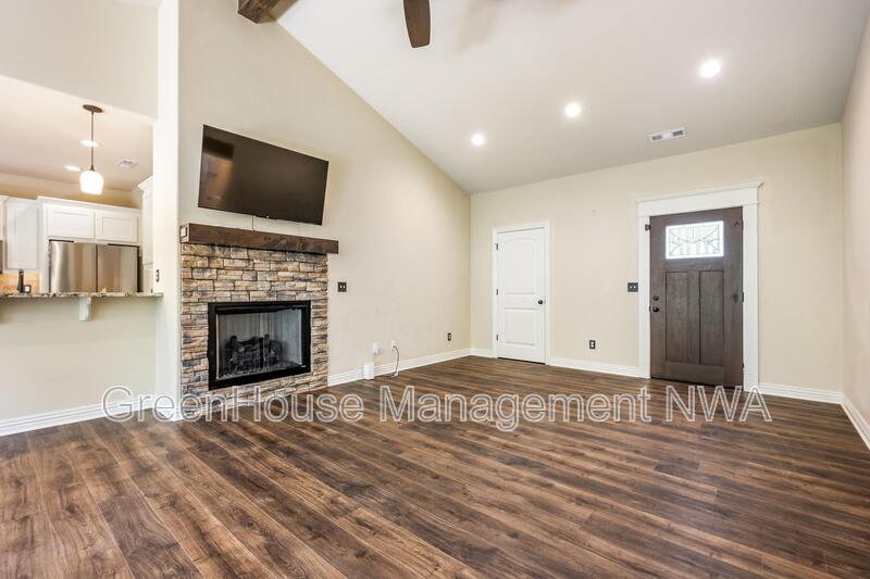6 Lyneham Ln – photo 4