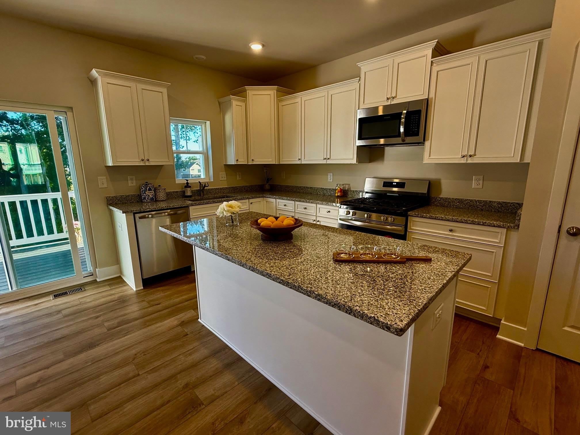 29405 OXFORD Drive – photo 4