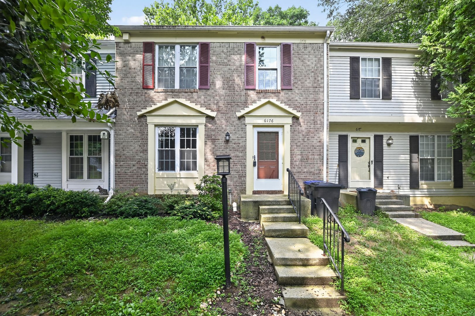 4Br Burke Centre Townhome 3 Finished Levels Rent As Low As 3 400 With Long Term Lease – photo 2