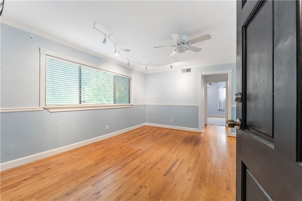 870 Glendale Terrace NE – photo 3