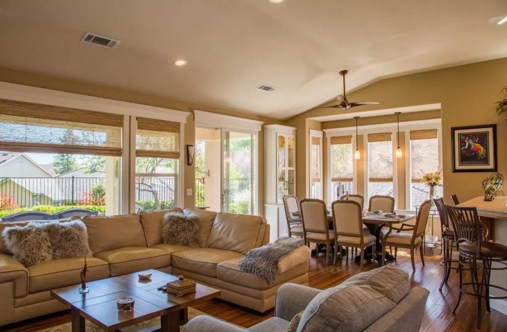 Gorgeous Saddle Creek Home!!! Includes Sports Membership!! – photo 3