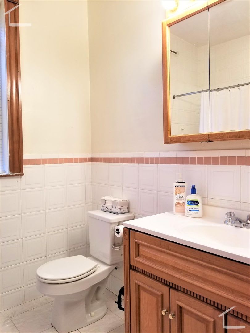 Charming 3 Bedroom – photo 3