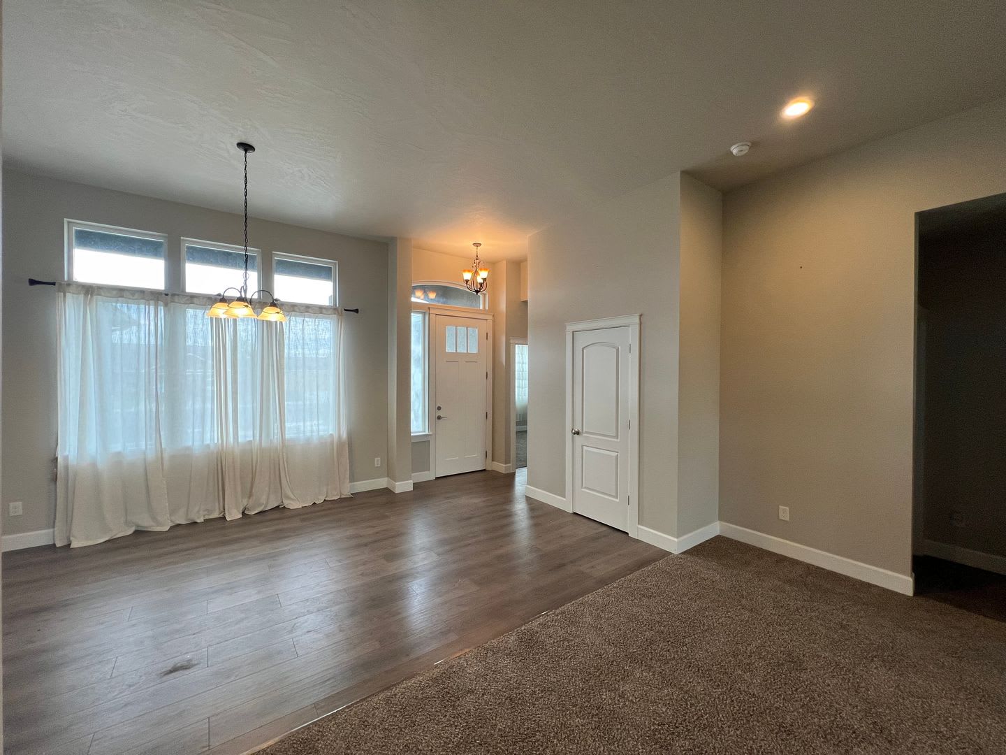 4 bedroom 2 bath, Quincy – photo 4