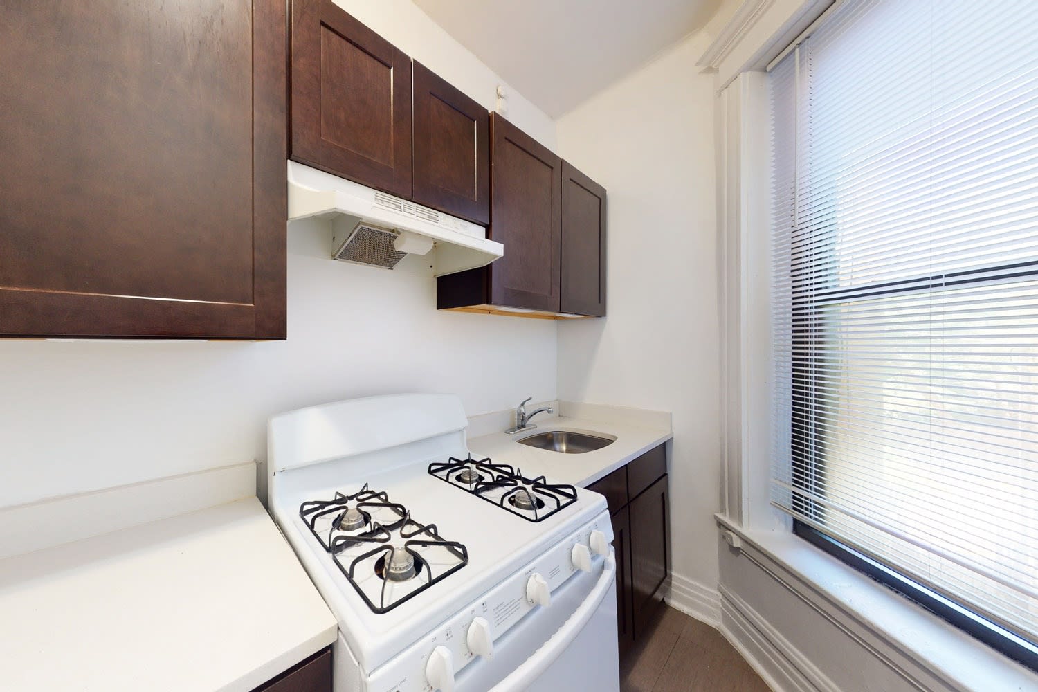 5405-5407 S. Woodlawn Avenue – photo 2