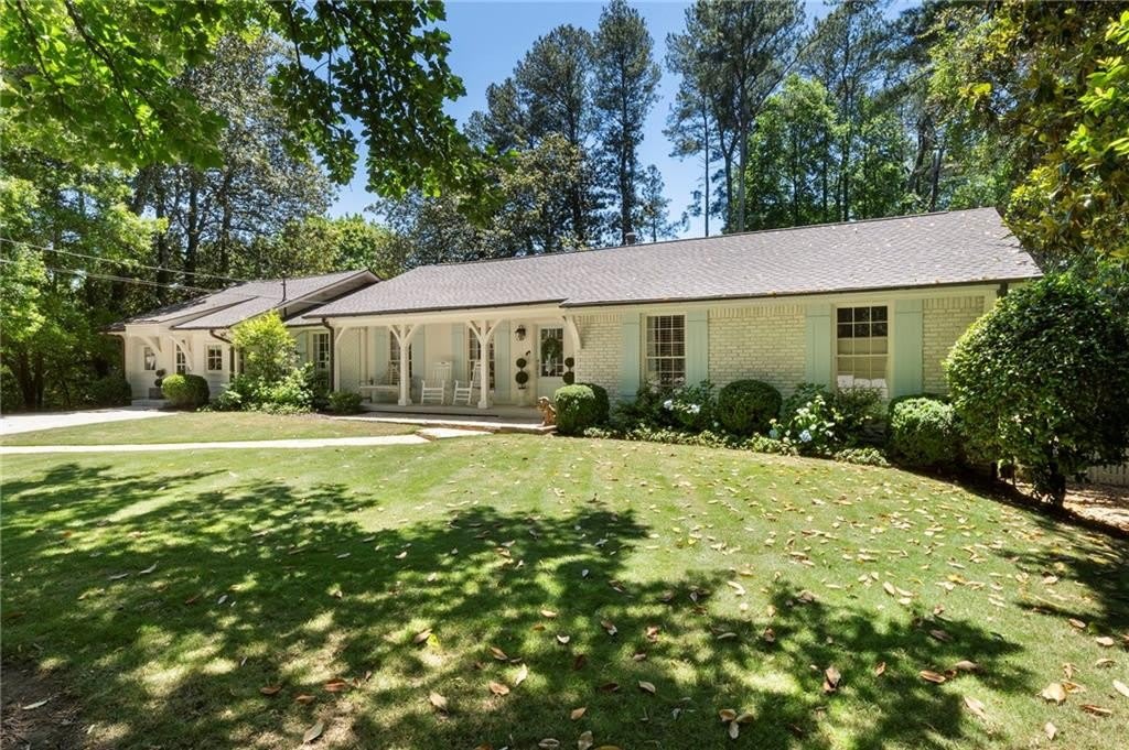 4770 Chatworth Court – photo 2