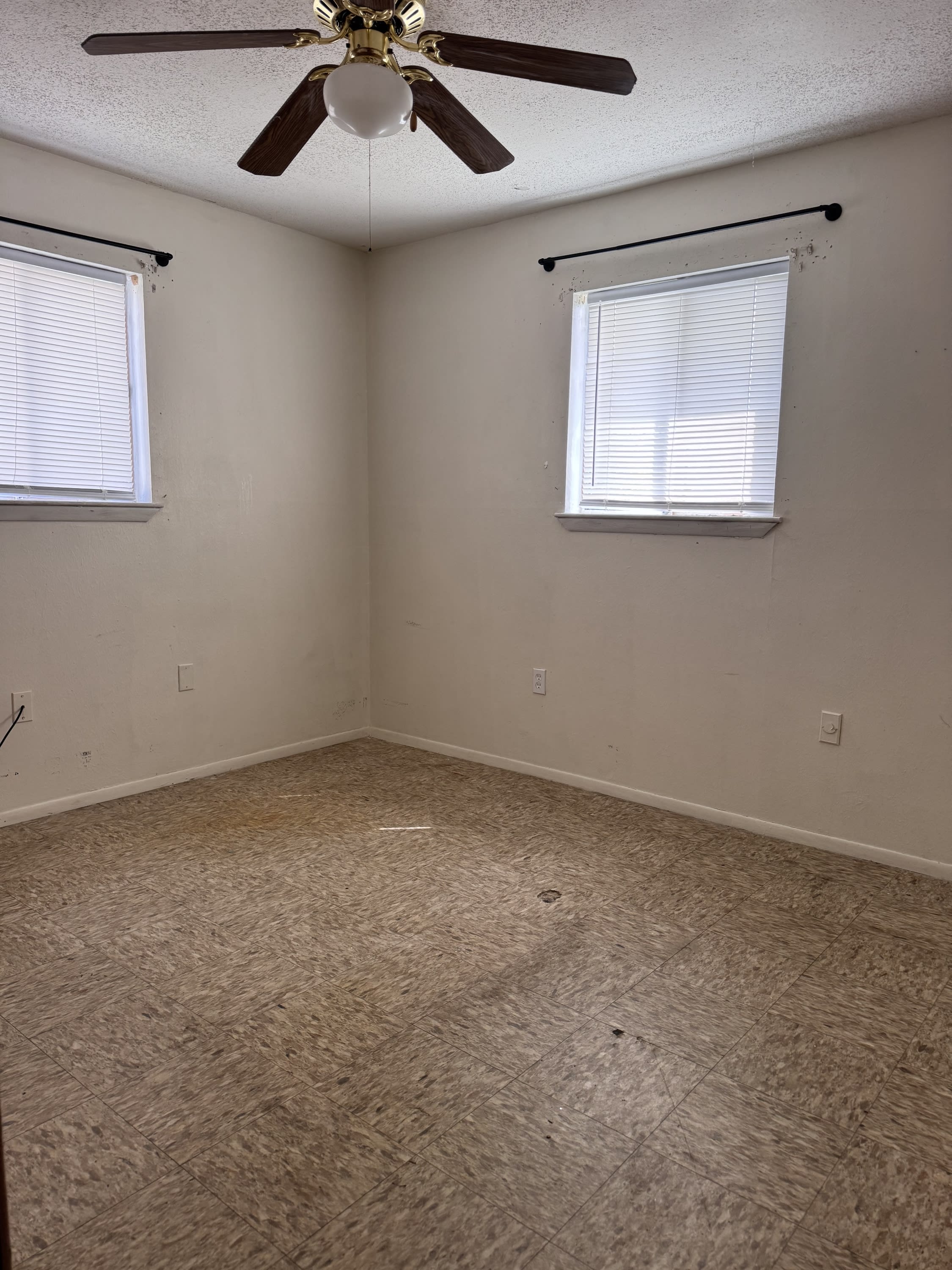 1702 62nd Ave – photo 4