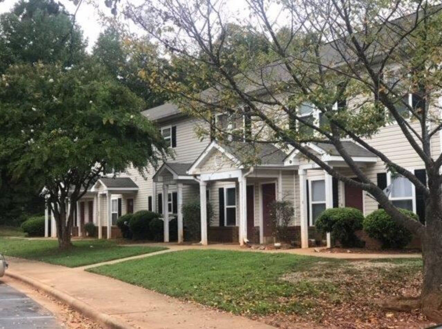 Cateland Place Apartments – photo 1