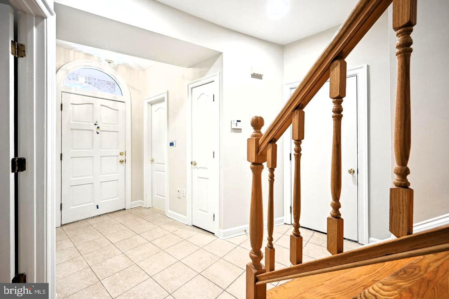 5330 Connecticut Ave Nw – photo 3