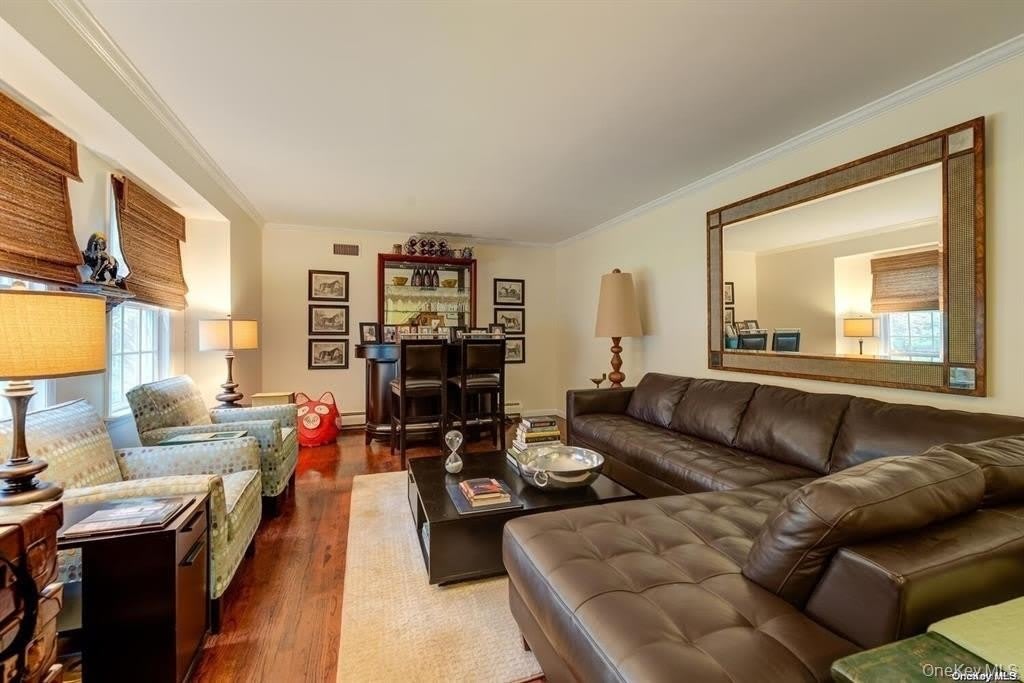 174 Lodge Avenue – photo 3