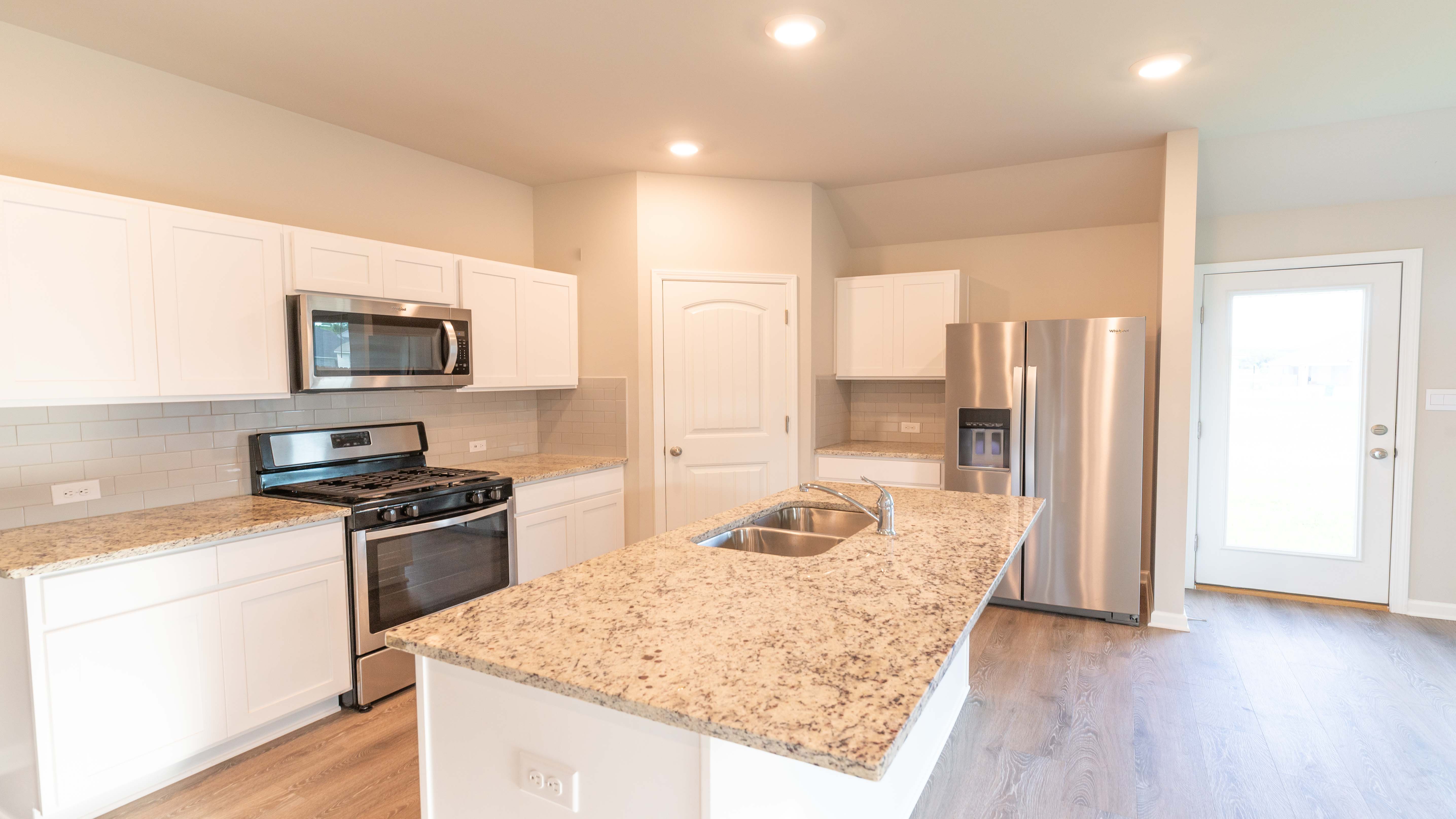 5400 Greenridge Lane – photo 4