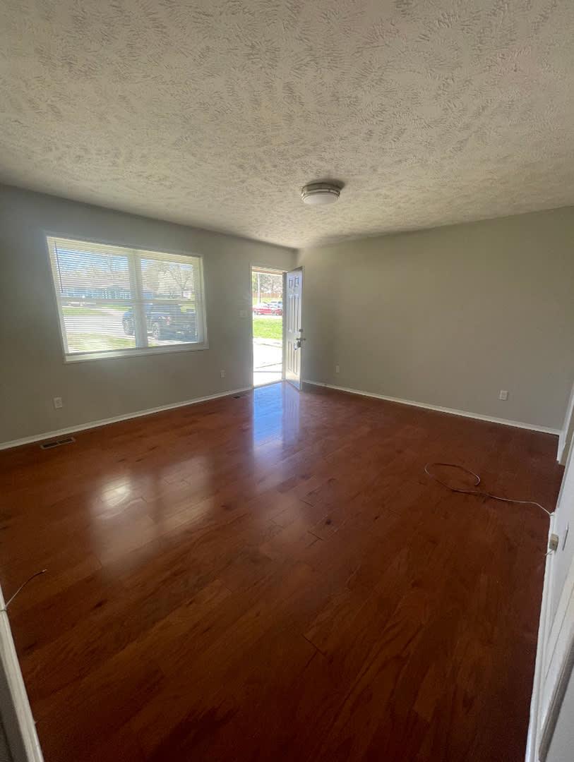 Cozy Townhome Located In West Knox – photo 3