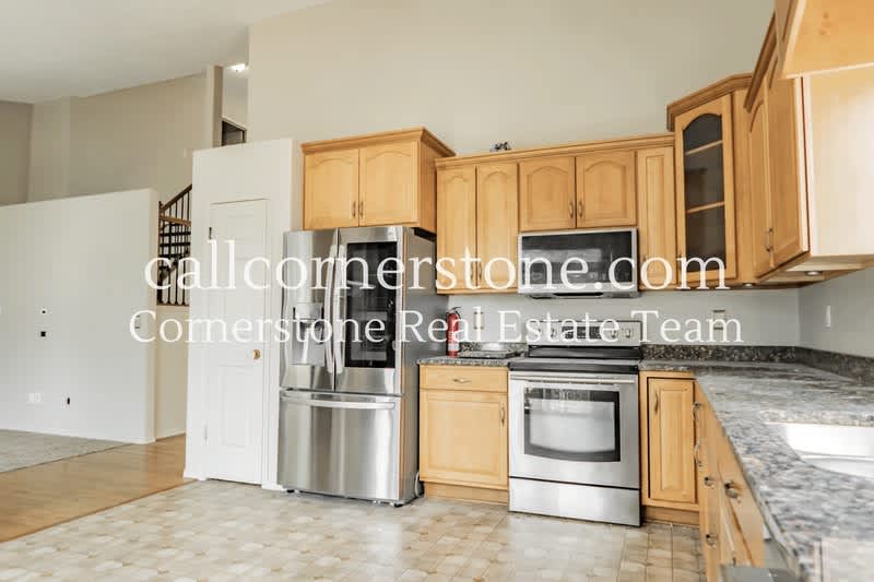 4640 Kashmire Drive – photo 3