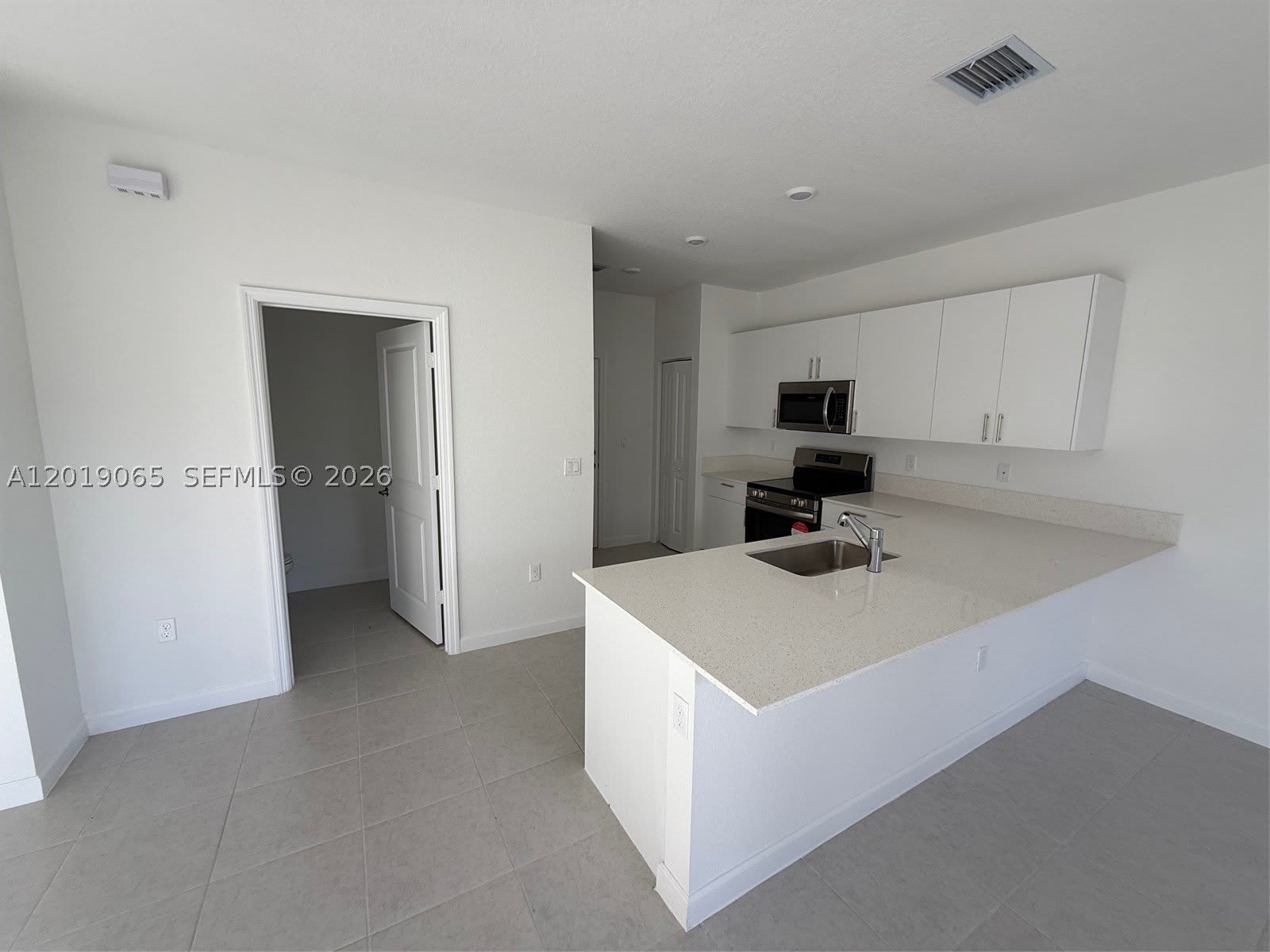 4957 Oakmont Dr – photo 4