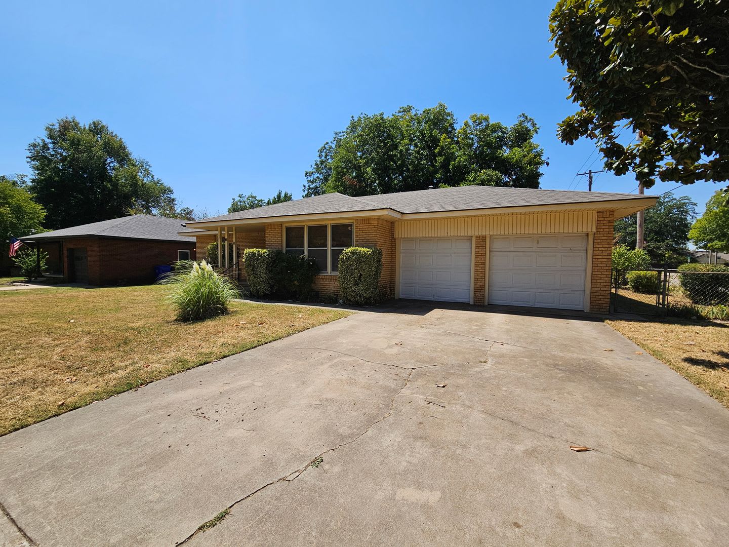 (3) Bed/(1/5) Bath in South-Central Norman Avail NOW! – photo 2