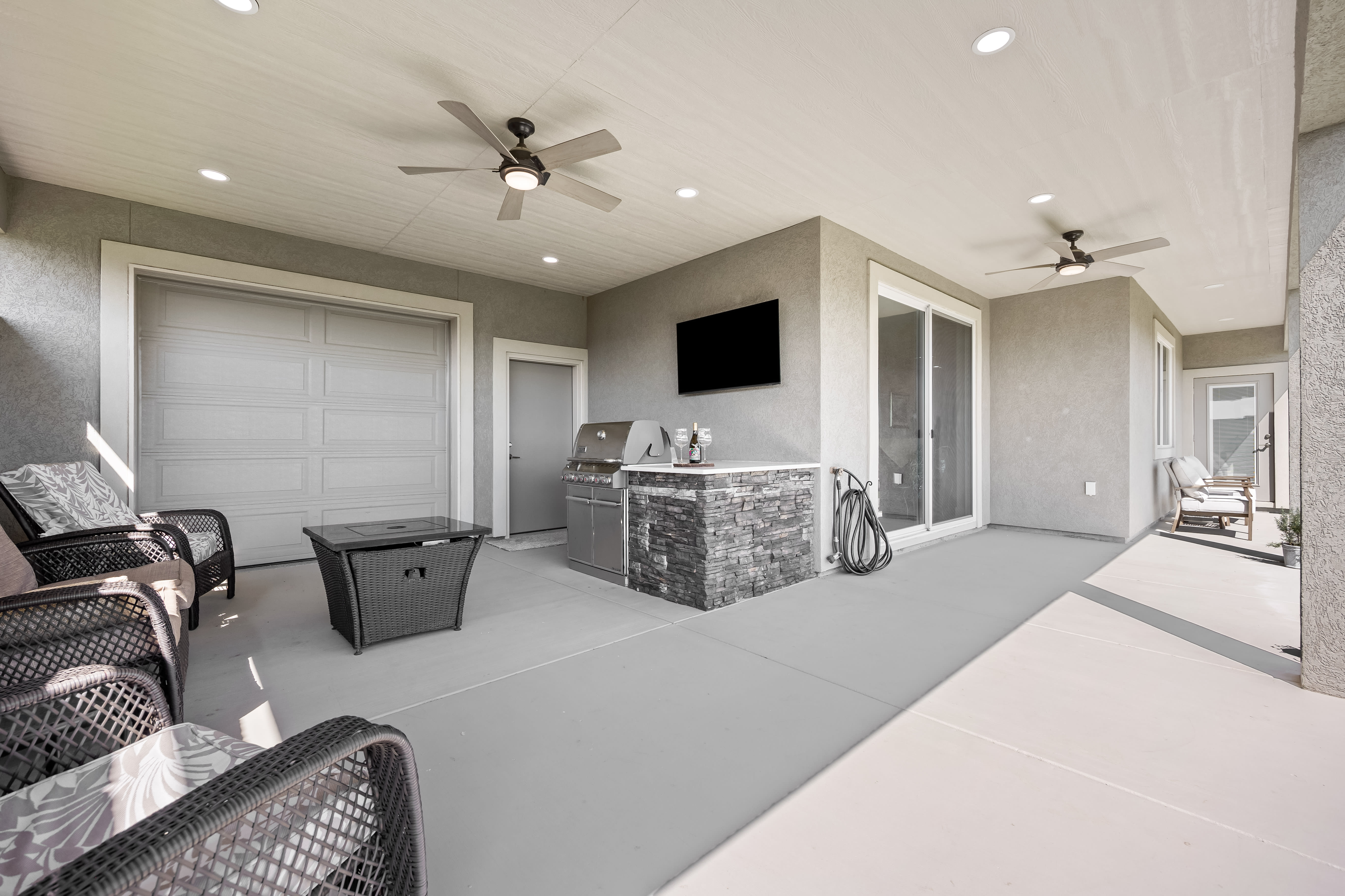 4165 Corvina St – photo 3