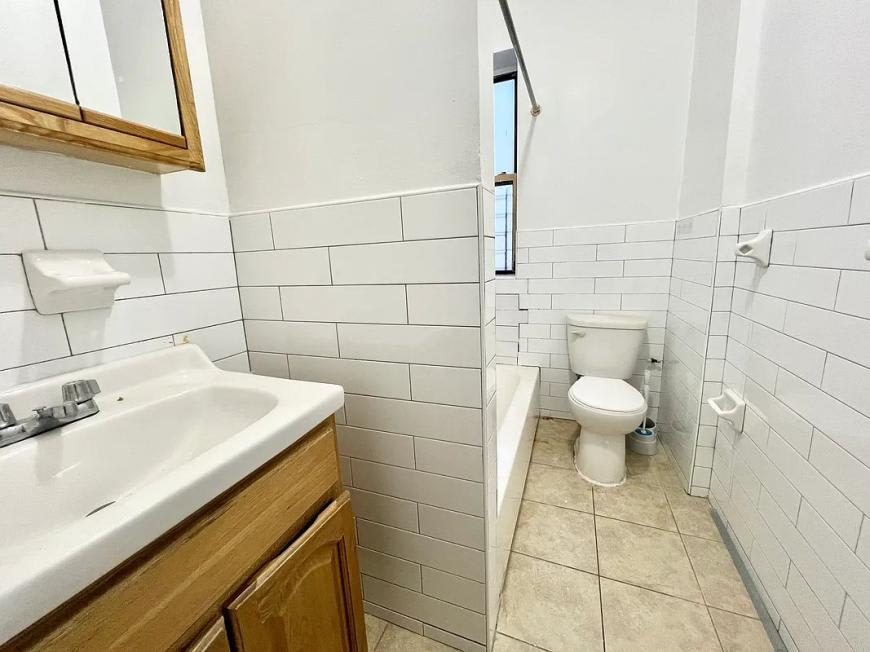 1305 Sheridan Avenue – photo 4
