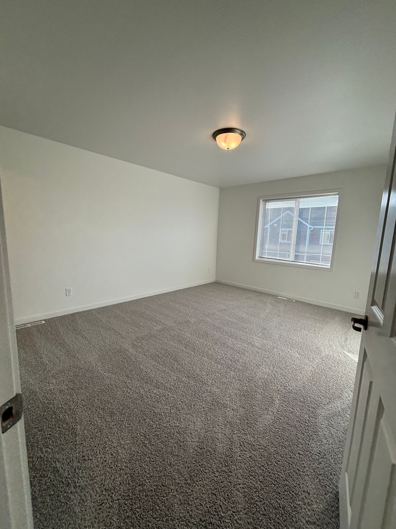 3 Bedroom 3 Bathroom Townhomes – photo 5