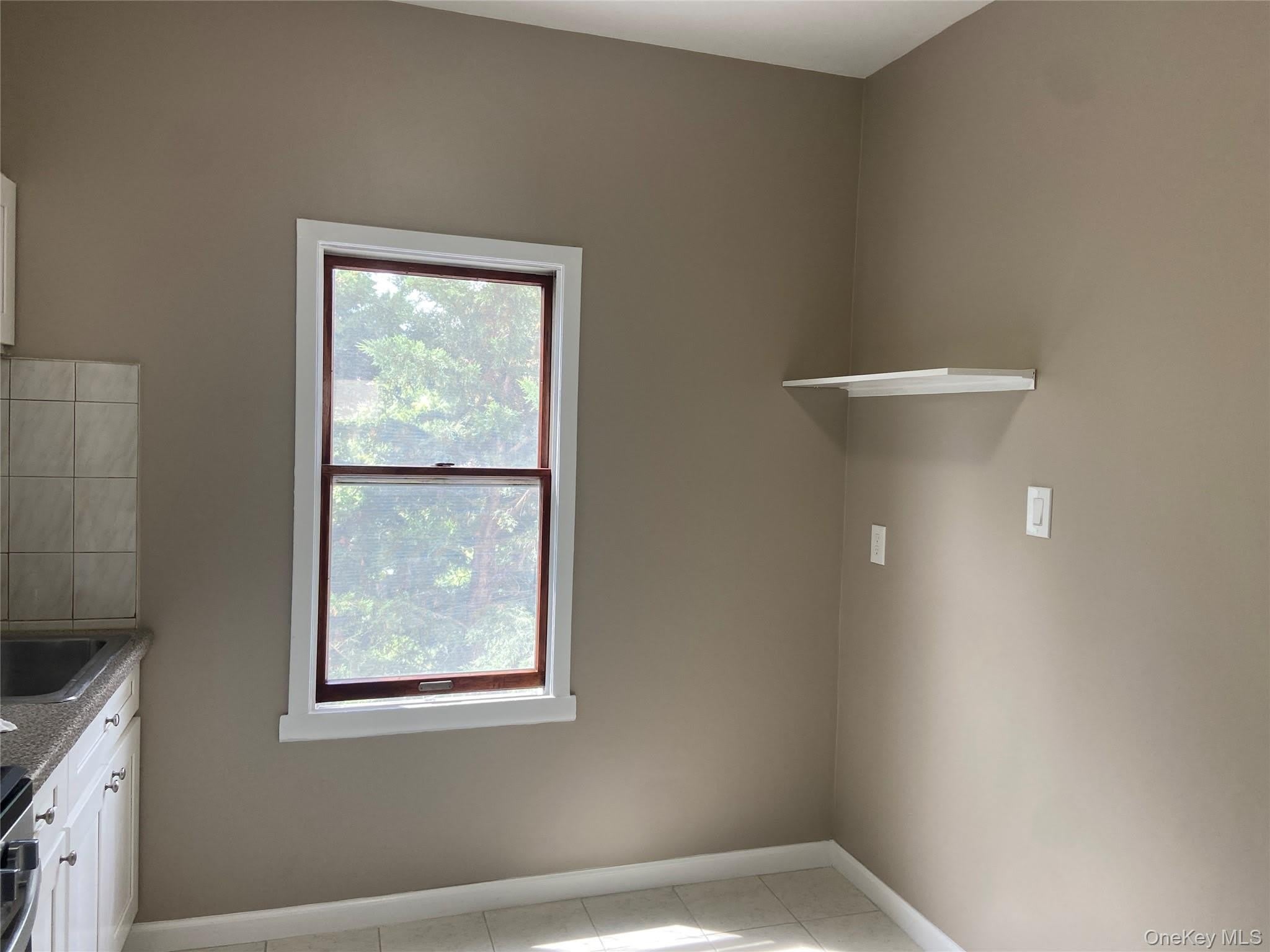 85 15 85Th Street – photo 3