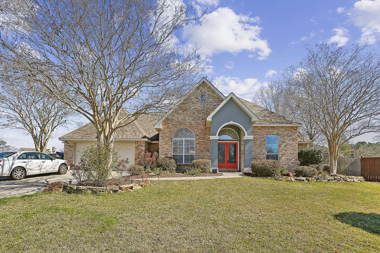 208 Annette Drive – photo 1