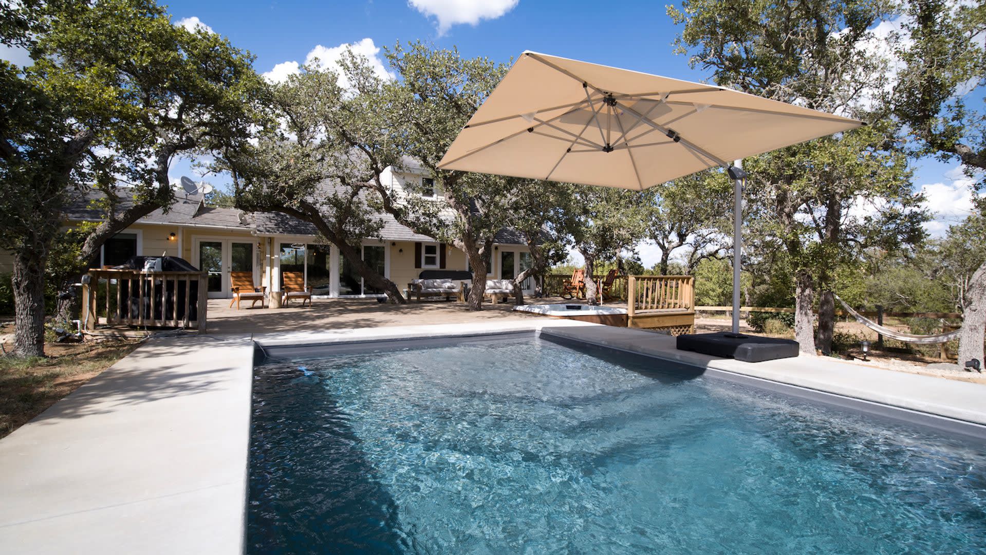 Extravagant 5 Star Vacation Home Your Private Retreat In Hill Country Wimberley Texas – photo 2