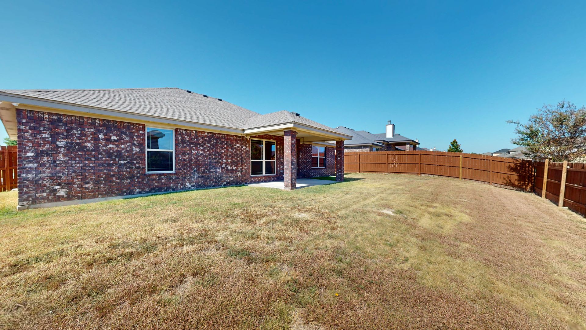 2 WEEKS FREE + $1,795 RENT SINGLE FAMILY REMODELED HOME – photo 2