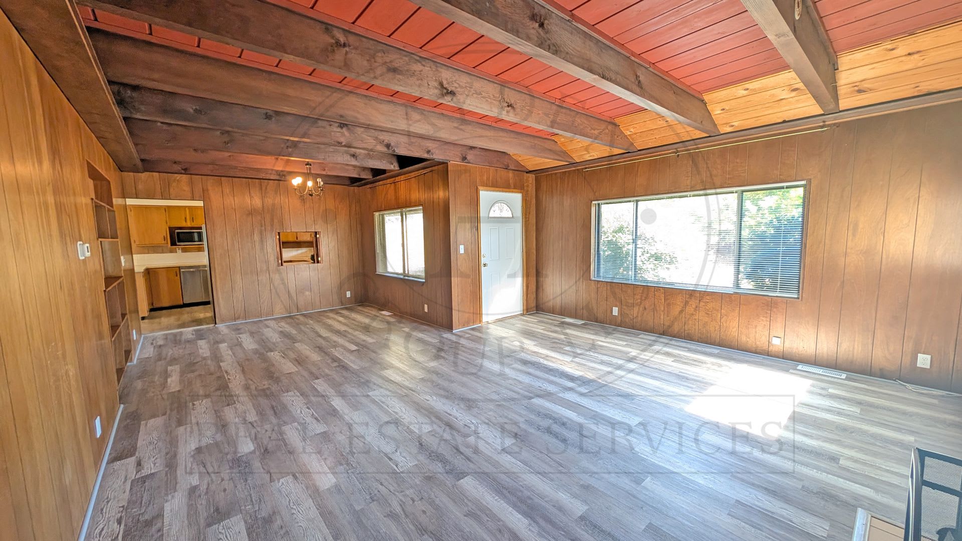Charming Pumpkin Ridge Homestead for Rent – photo 5
