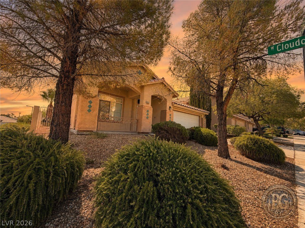 2012 Cedarcrest Court – photo 2