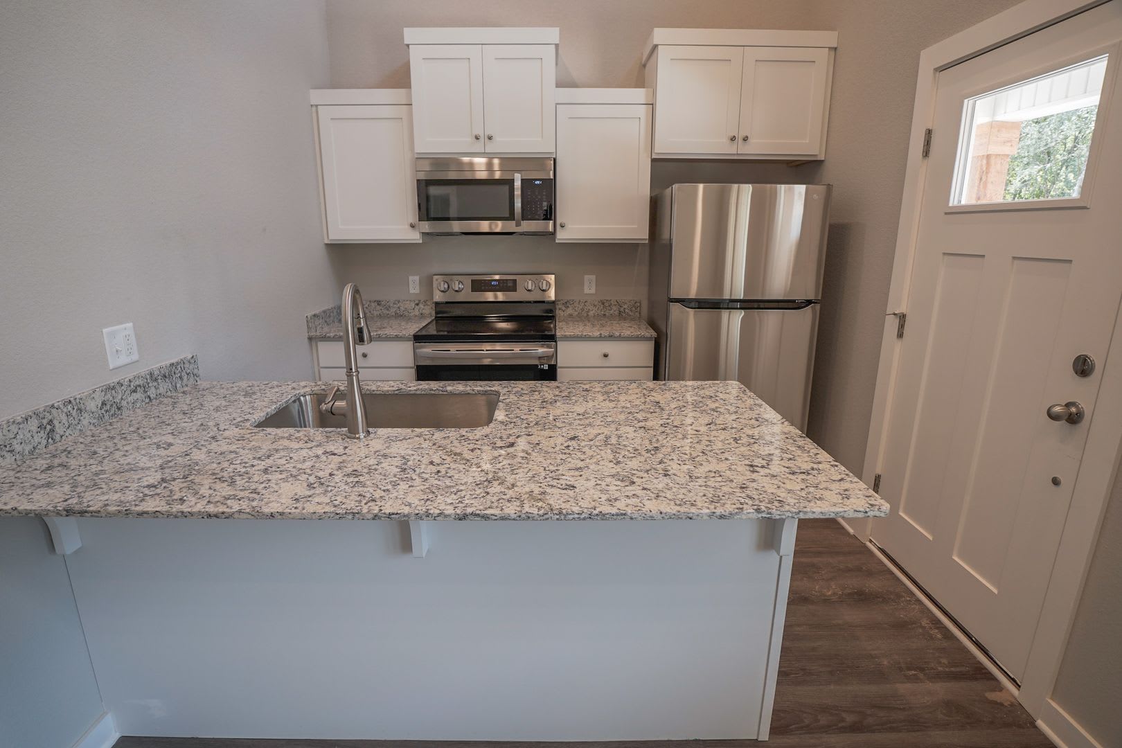 2 Bedroom 2 Bath home located in Fayetteville! – photo 4