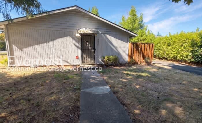 14035 Southwest Hazel Street – photo 2
