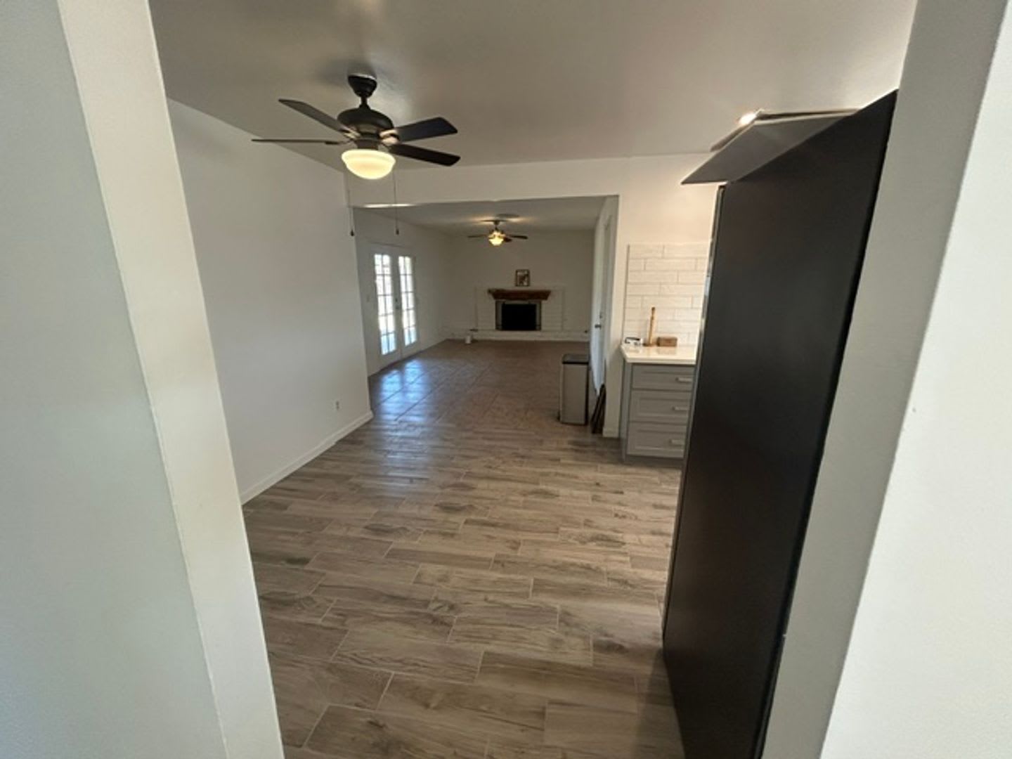 Updated 3 Bedroom 2 Bathroom Home in Visalia! – photo 4