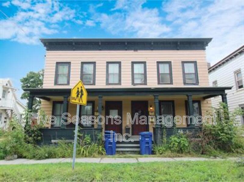 100-2 North Champlain Street – photo 1