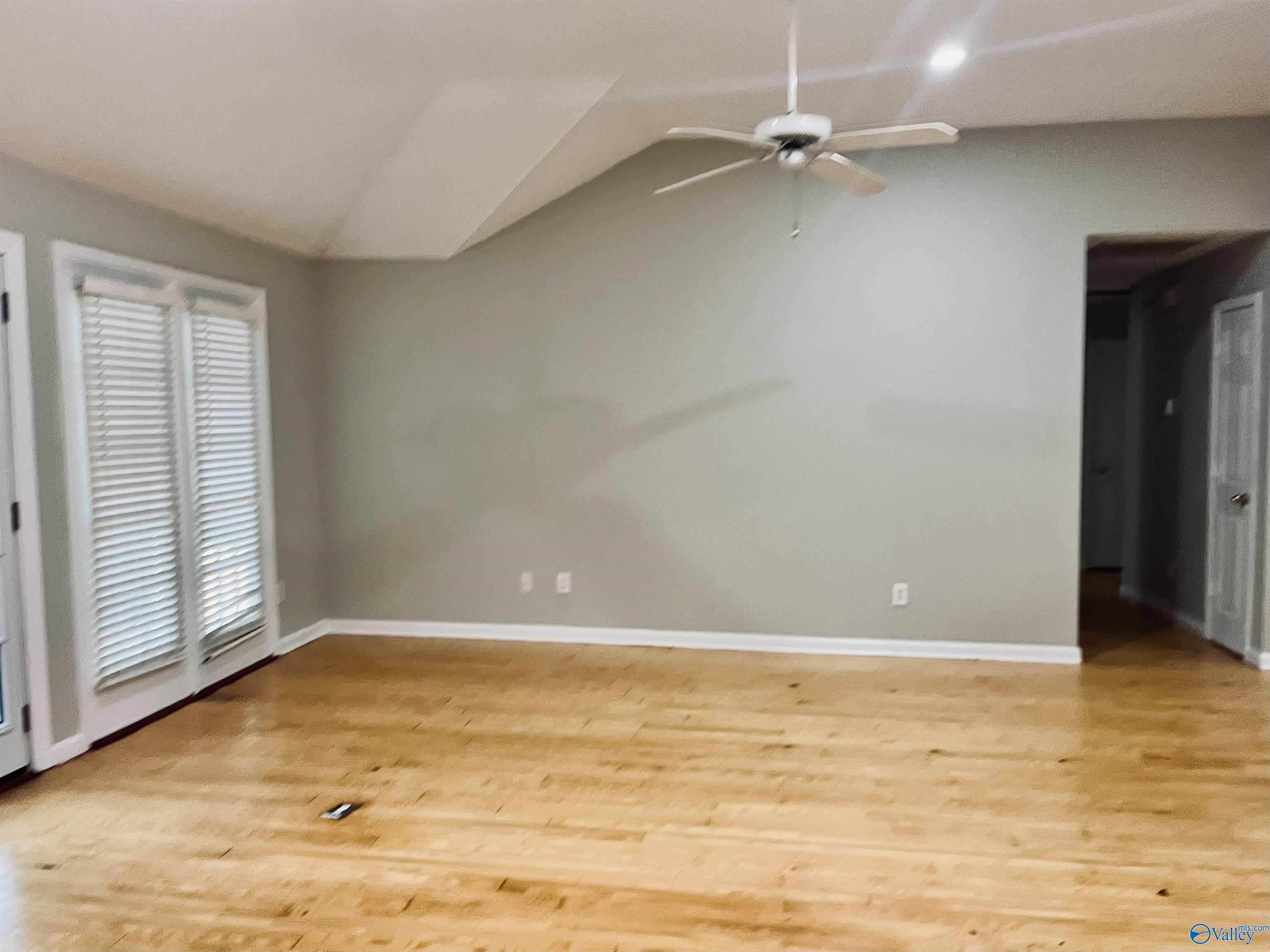 232 Mountain Creek Drive – photo 2