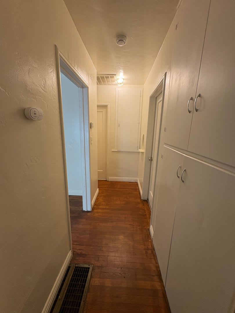 Cozy 2-bedroom home Available Now! – photo 5