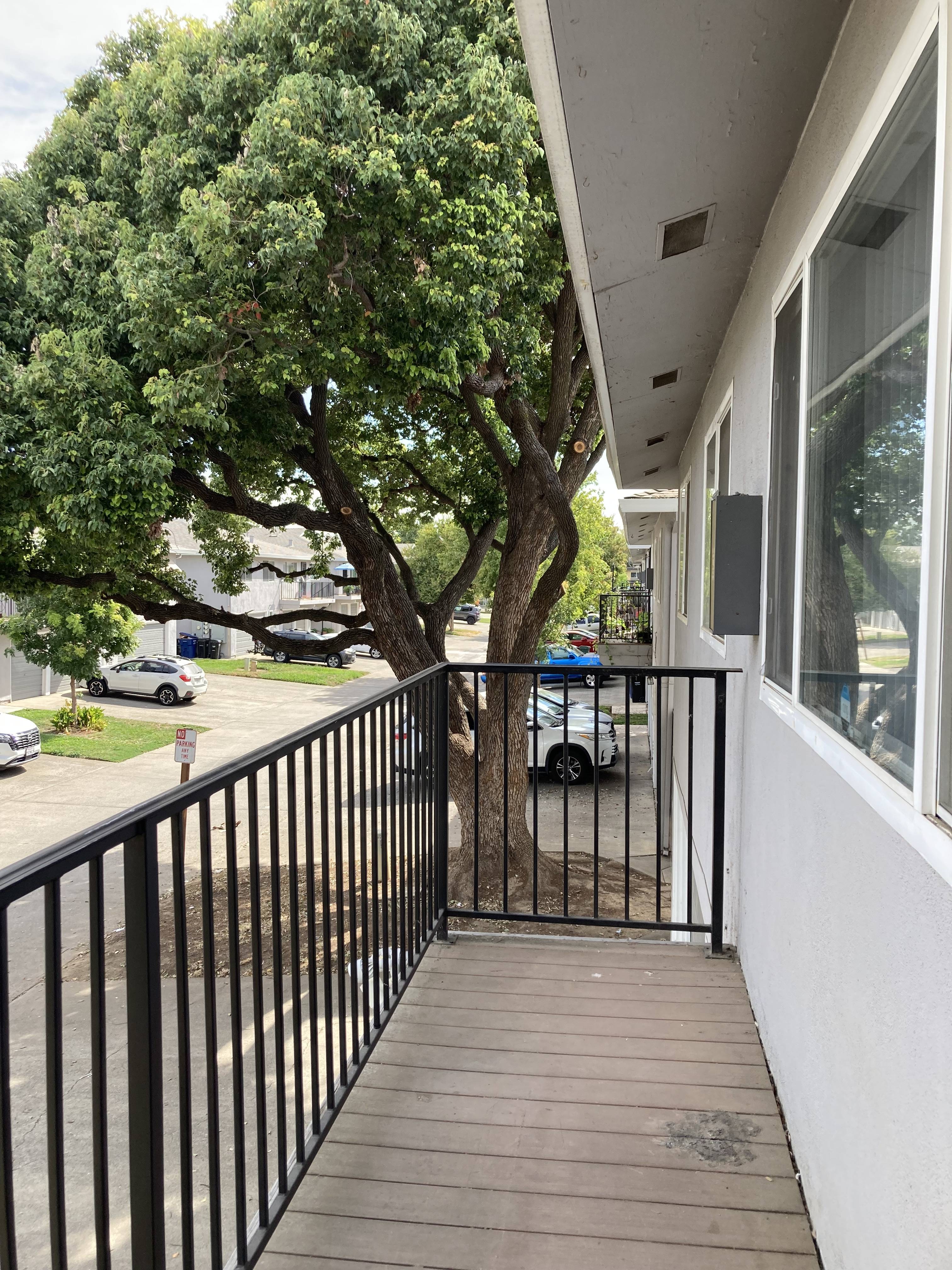 9017 Casals St – photo 2