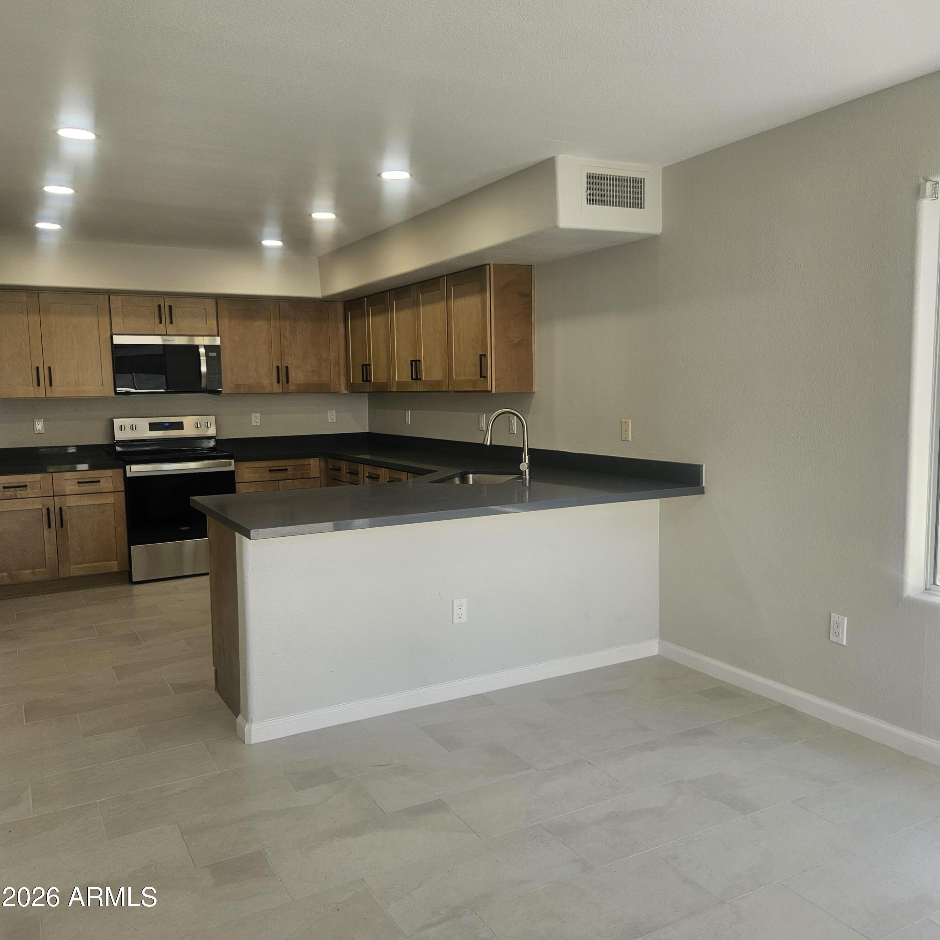 1125 W Sandy Banks – photo 2