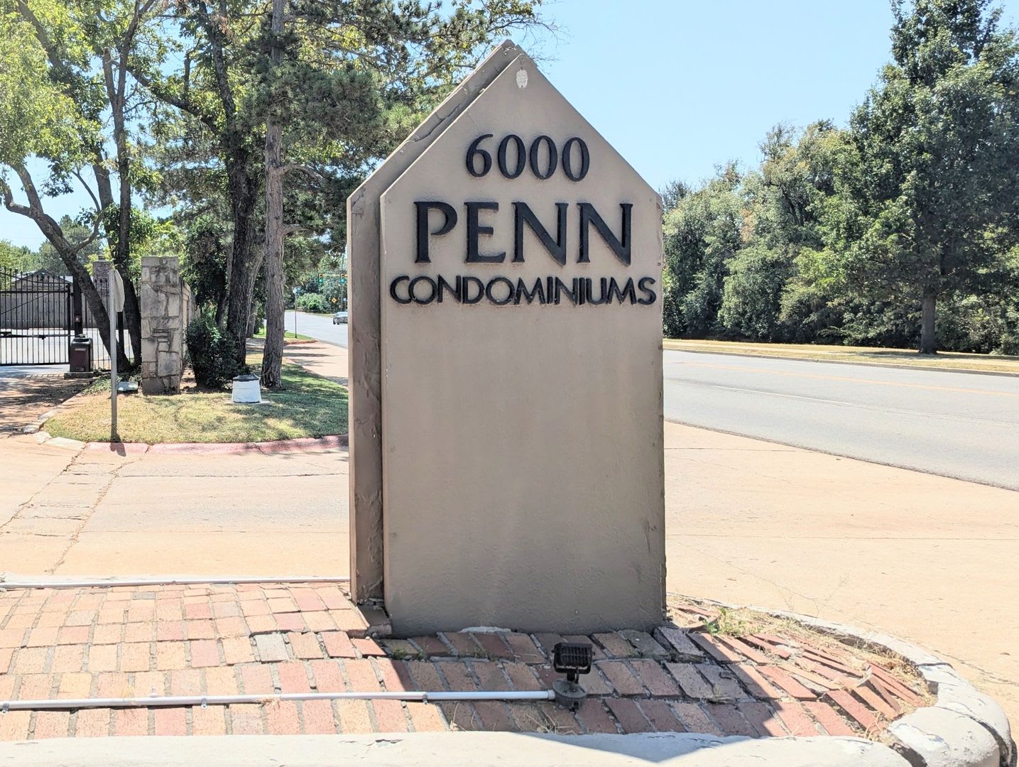 Spacious 2-Bedroom Condo in Gated Community with Covered Patios – photo 1