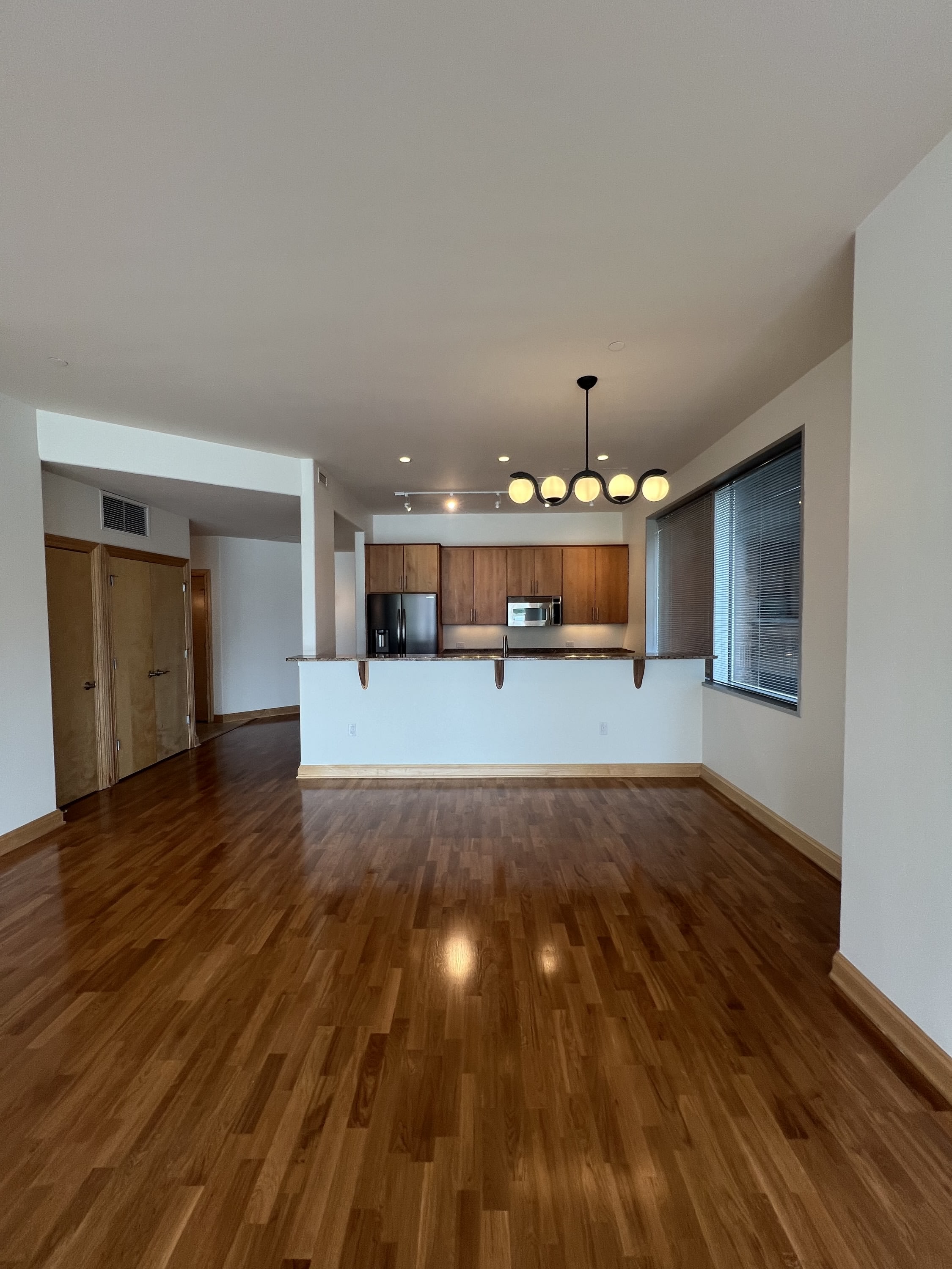 545 East Wells Street – photo 2