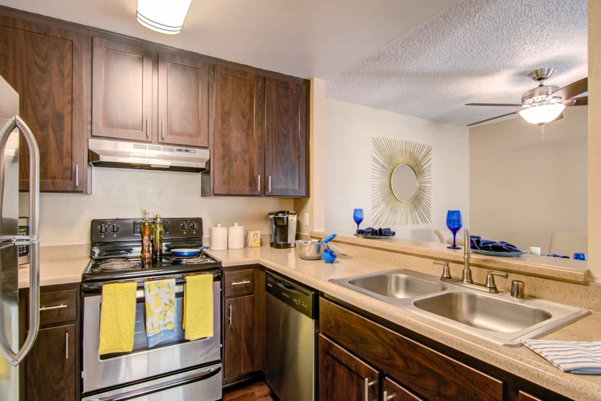 Lakeview Village – photo 3