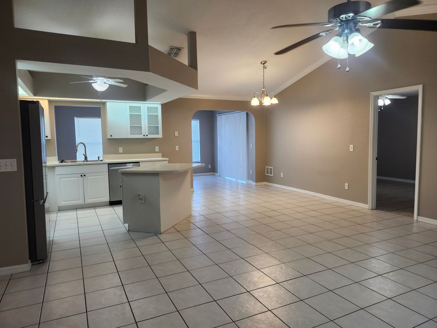 3 BED 2 BATH SINGLE FAMILY HOME ON FRESH WATER CANAL WITH DOCK – photo 3