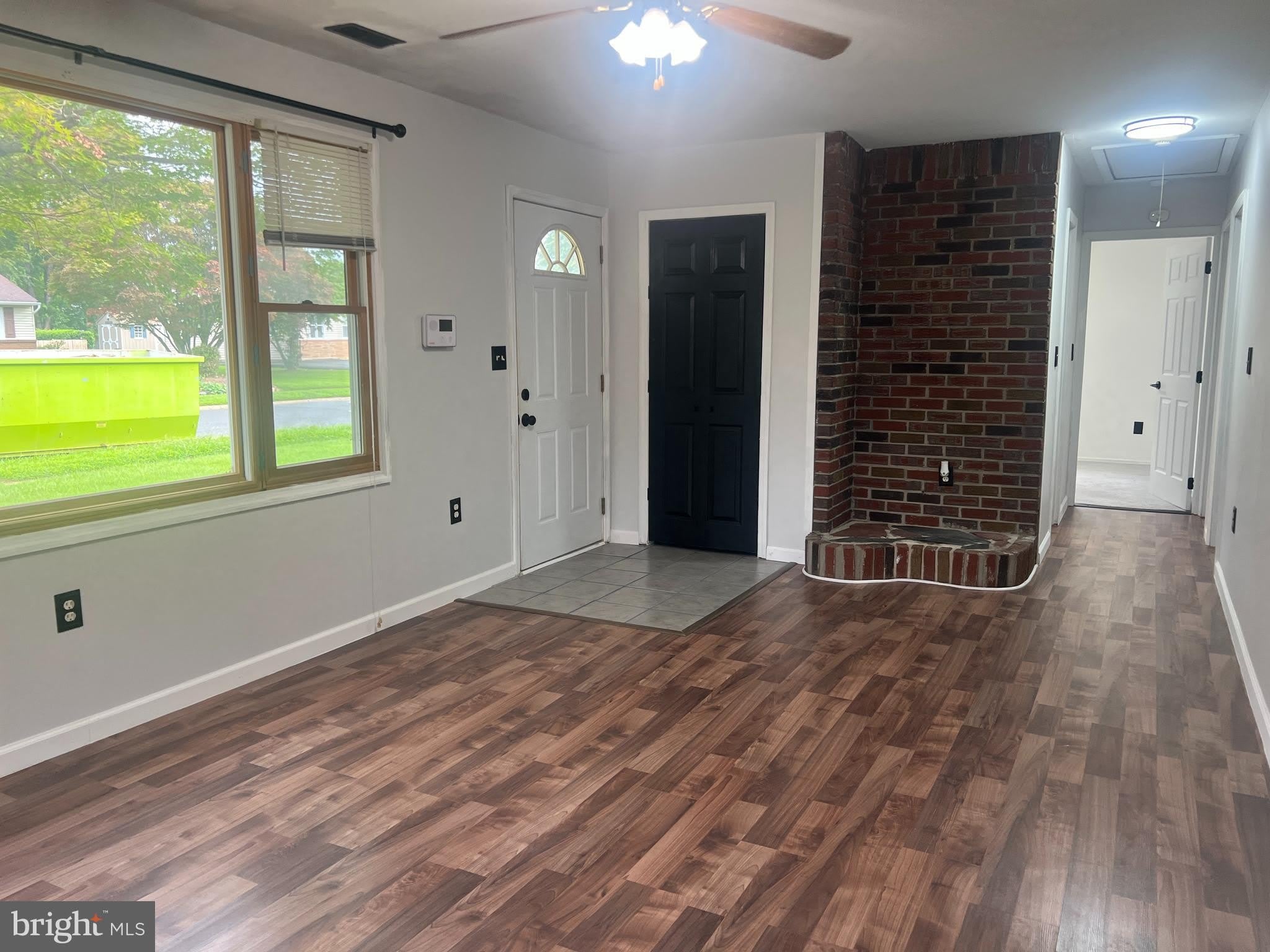 211 N BROWNLEAF Road – photo 4